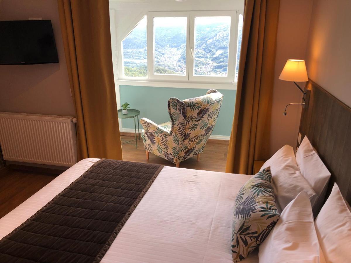 מונסטר Hotel Panorama מראה חיצוני תמונה